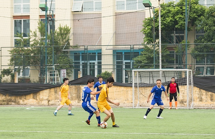 Các cầu thủ thi đấu đầy quyết tâm, cống hiến cho khán giả những đường bóng đẹp mắt